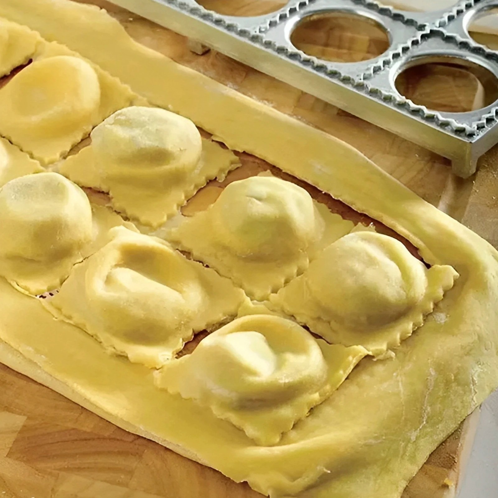 Dumpling Mold 12 Holes Ravioli - Kitchen Gadgets Oxo 评论和价格